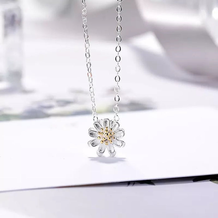 925 Sterling Silver Daisy Pendant Necklace