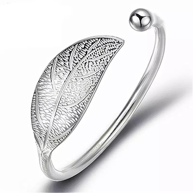 Women's Silver Leaf Bangle