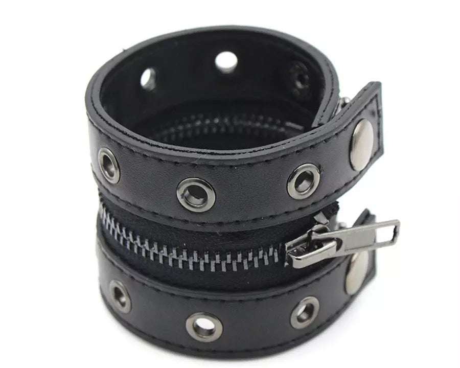 Wide Leather  Zipper Wristband