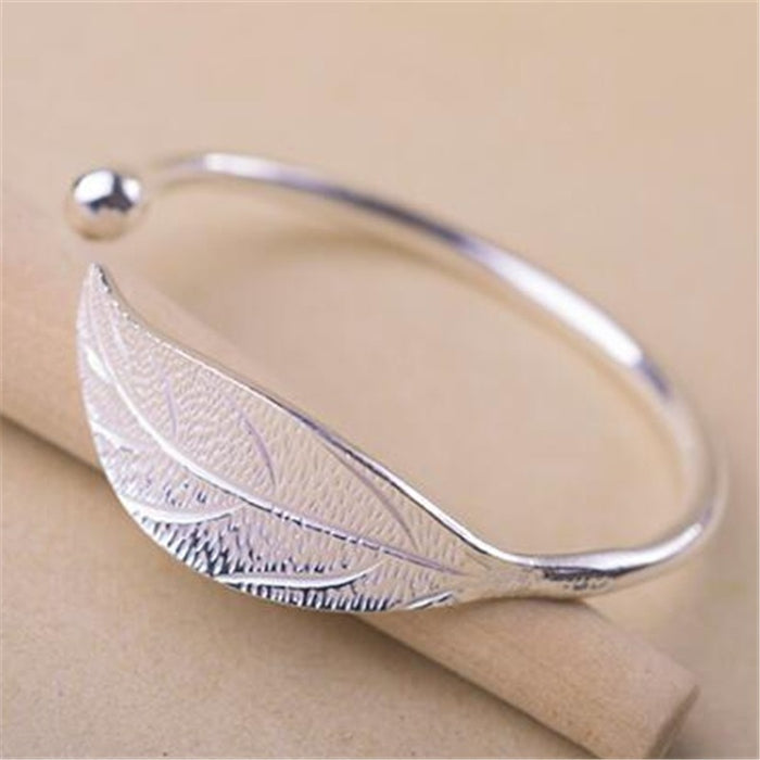 Women's Silver Leaf Bangle