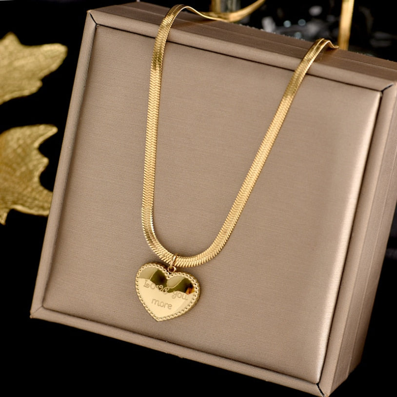 Gold Snake Chain Heart Mum Necklace