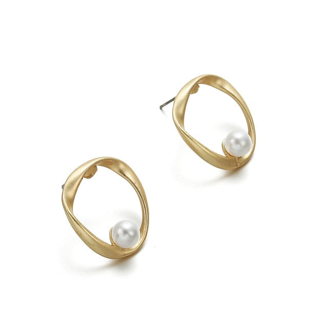 Women’s Pearl Stud Earring Collection