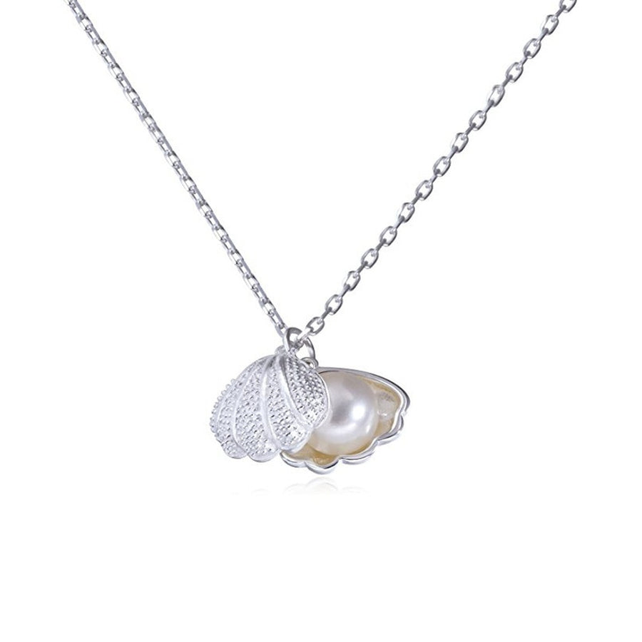 Sterling Silver Women’s Clam Shell Pearl Necklace
